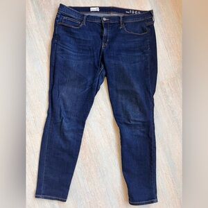 Gap skinny jeans - size 33